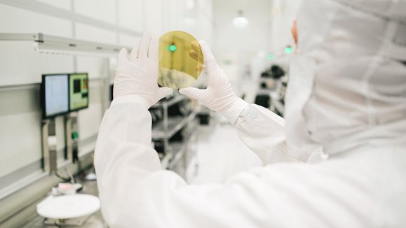 Vitesco Technologies enters into a cooperation with Infineon Technologies AG on silicon carbide (SiC) semiconductors.